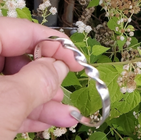 Vintage Modernist sterling open cuff - Picture 1 of 12